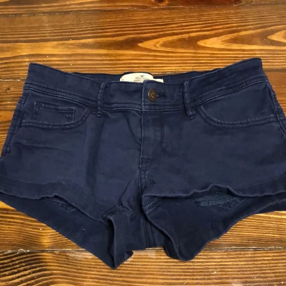 Hollister Short-Short Low Rise Ladies Shorts